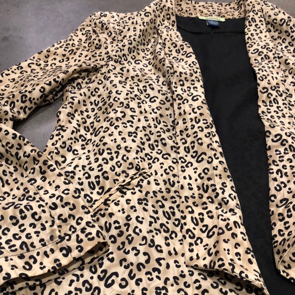 Cheetah Print Blazer - Picture 5 of 7